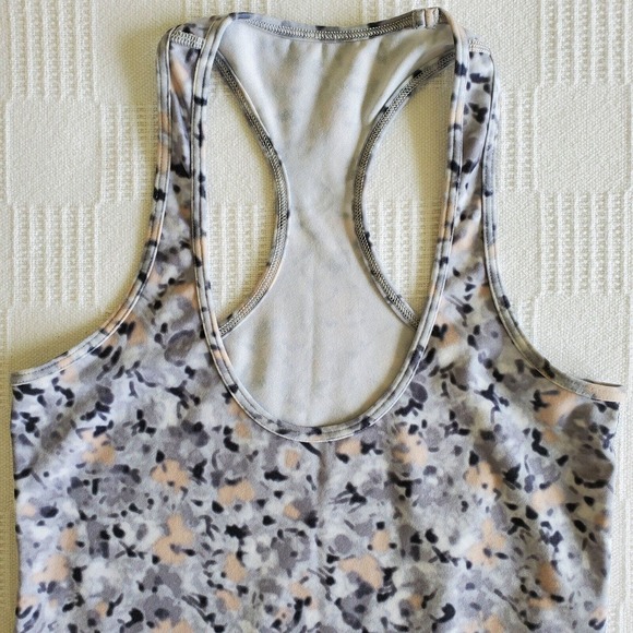 Lululemon | Cool Racerback Tank | Not So Petite Fleur Silver Spoon | 2 - Picture 4 of 13
